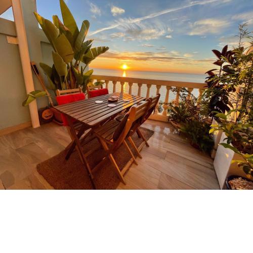 Maravilloso bungalow con vistas al mar Mediterráneo