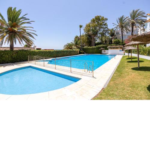 Marbellamar, Tennis and Pool