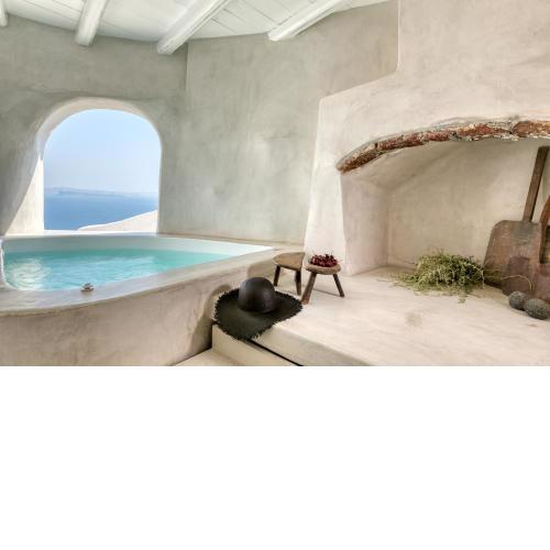 Marble Sun Villa with Jacuzzi by Caldera Houses