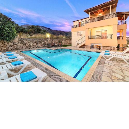 Mare Blue Villas Heated Pool