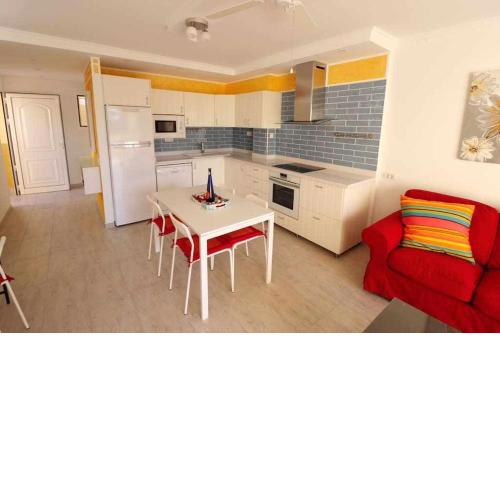 Mare Verde B12 by Tenerife Rental and Sales