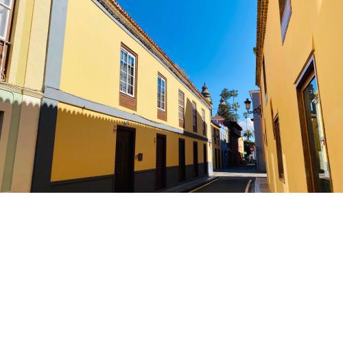 Marhaba, alojamiento en centro histórico La Laguna