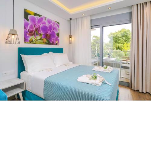 Maria Elena Suites