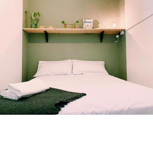 Maria Magdalena - Room 7