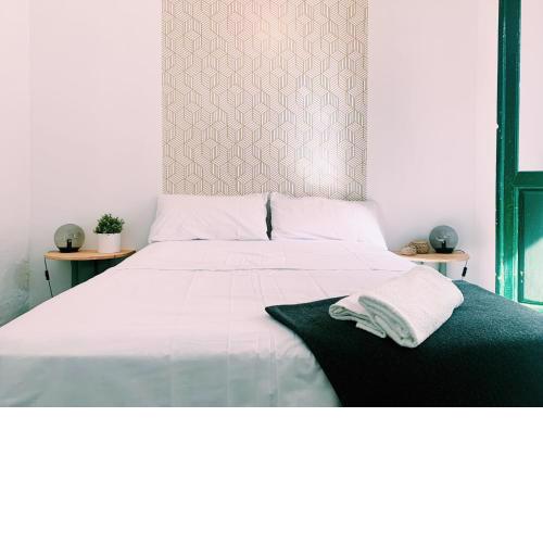 Maria Magdalena - Room 8