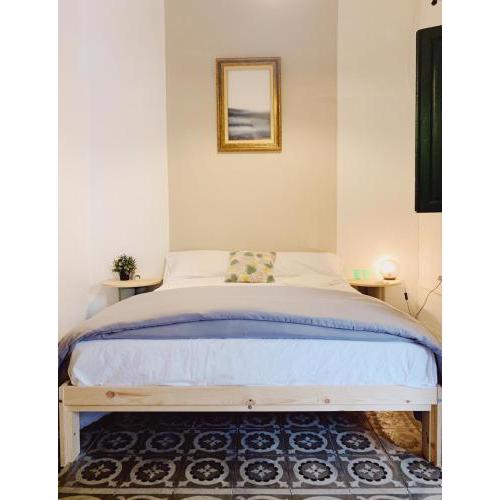 Maria Magdalena - Room 9