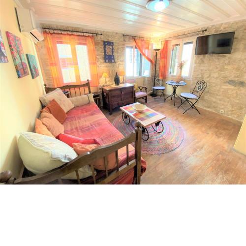 Marialena flat /Corfu historical center/Porta Remounda
