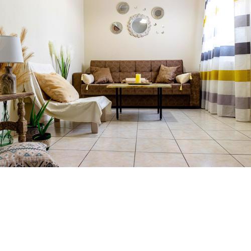 Maria's apartment with terrace close to the airport