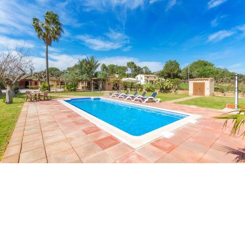 Marilen - Finca with Large Garden & Pool
