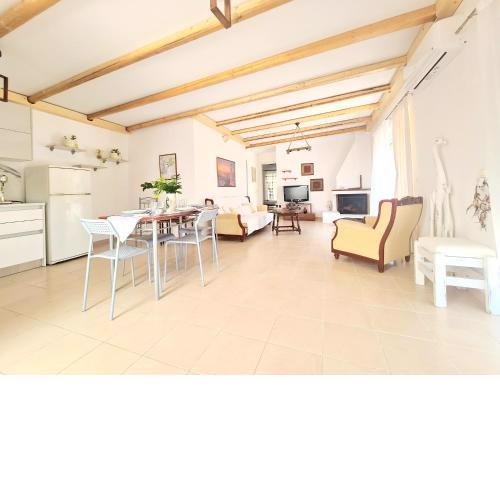 MariLena's House Traounou beach