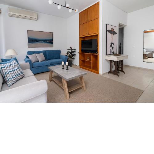 Marina cozy apt
