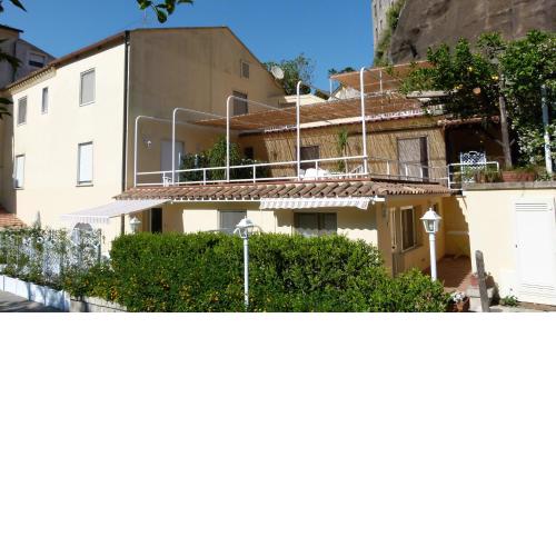 Marina Grande Residence