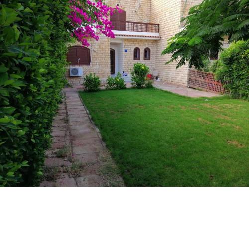Marina Villa on Island 2-White Beach مارينا فيلا فى جزيره 2 - صف اول بمرسى خاص على البحيره وبجوار شاطىء