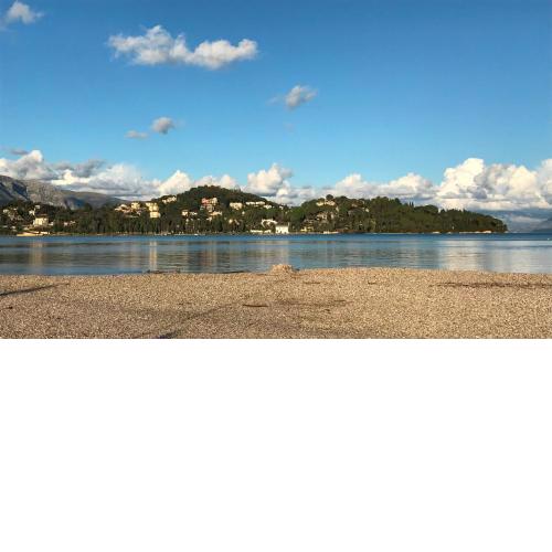 Marina Vista Luxury Studio suites Beach front