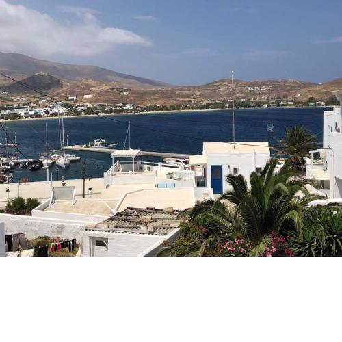 Marina's Studios Serifos