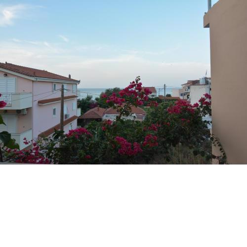 Marinos Studios - 1st floor apartment