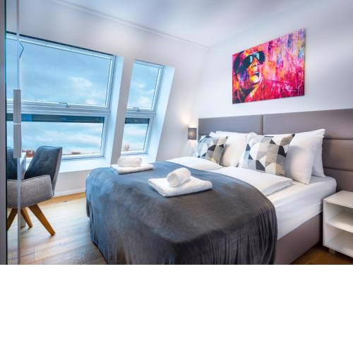 Mark's Penthouse Apartments managed by SKY9 Apartments