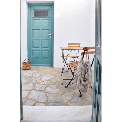 Marpissa's center house