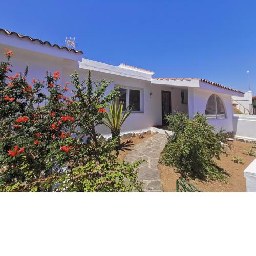Martha`s Holiday Home