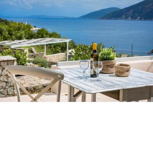 Martini Waterfront Suites
