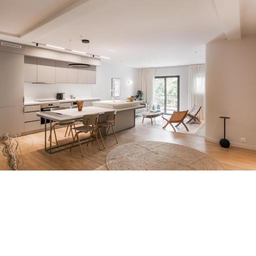 Marvelous 2BR Apartments with balcony by UPSTREET