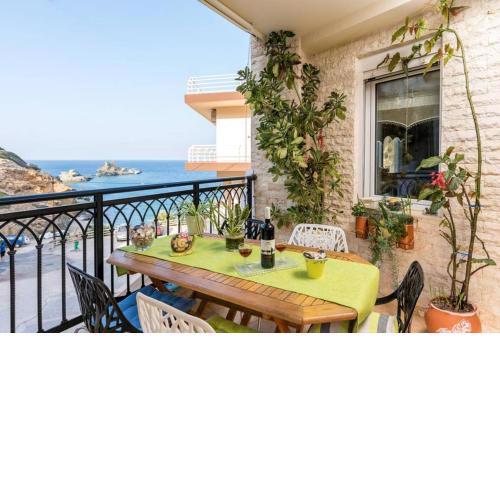 Mary's House Sea View 15meters from the beach