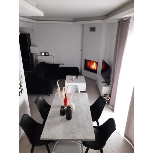 Mary's luxury apartment Nemea