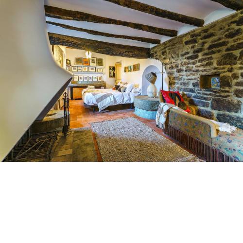 Masia de Queralt Luxury Casa Rural con Spa y Vistas