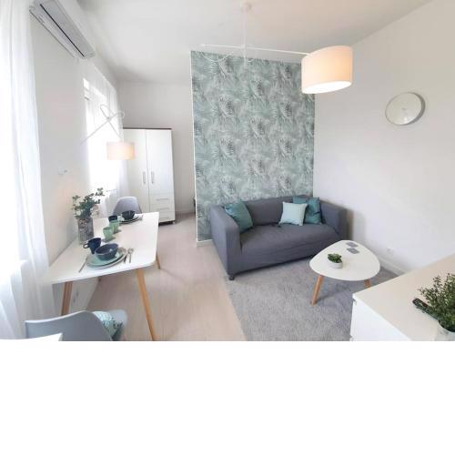 Master apartment with Air CONDITION and SEPARATED ROOFTOP terrace