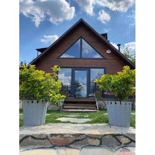 Maşukiye pink house bungalow