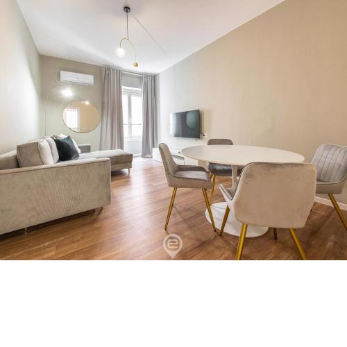 Matilde Apartment - Shopping Street