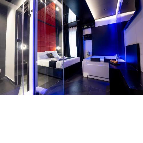 Maximum hub suite