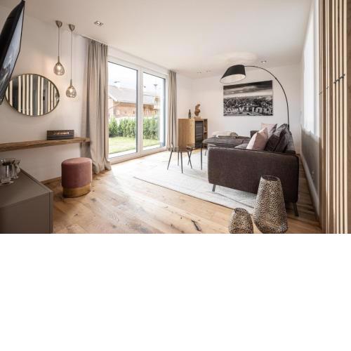 Maxis Alpin Lodge