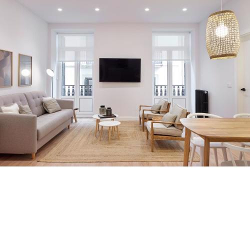 Mayor Suite 1 by FeelFree Rentals