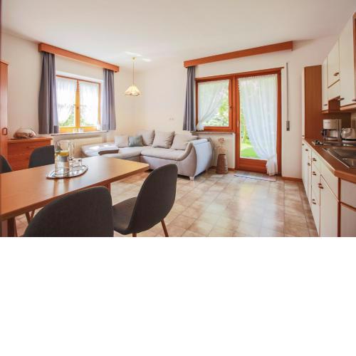 Mayr Apartments