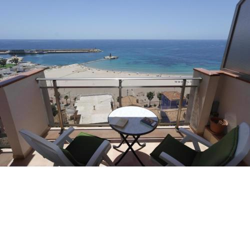 MB, Mareta Blava, piscina y vistas
