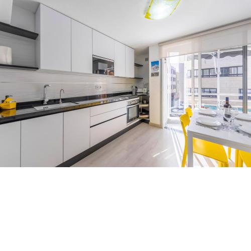 MEDANO DOWNTOWN HOLIDAY HOME - by MEDANO4YOU