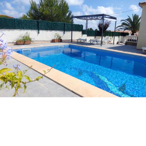 MEDDAYS VILLA AMPARO