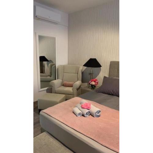 Medencepart Apartman
