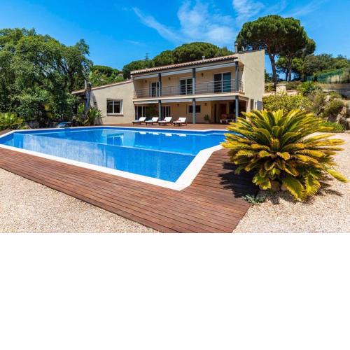 Mediterranean villa with pool near barcelona