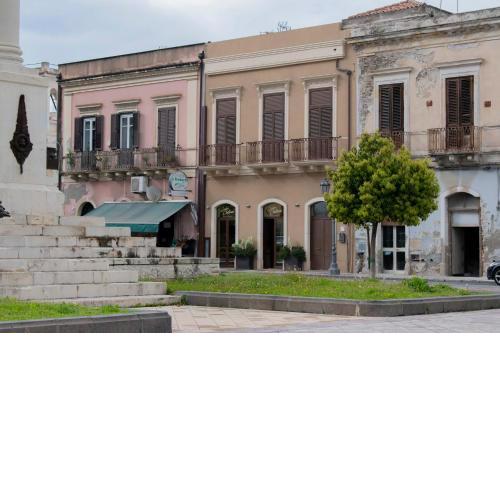 Medoro Milazzo piazza Roma
