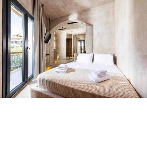 Medusa Luxury Suites