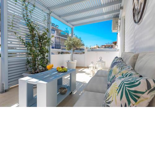 MeliDi Luxury Penthouse in Koukaki