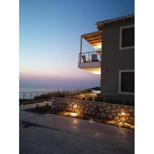 MELIKIRON LUXURY APARTMENTS