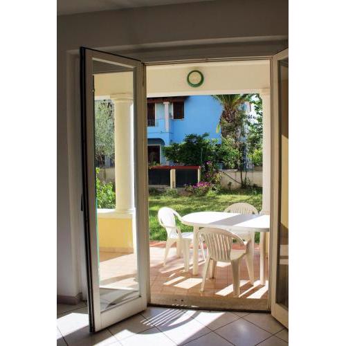 Melo Beach Apartments