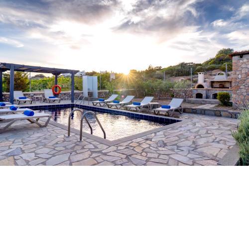 Memi Beach Villa