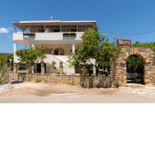 Memi Houses