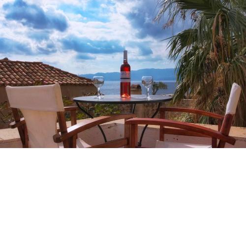 Menexes Suites Monemvasia