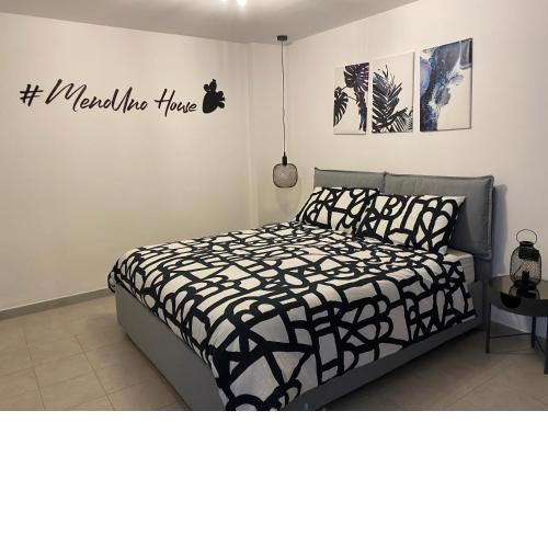 MenoUno House