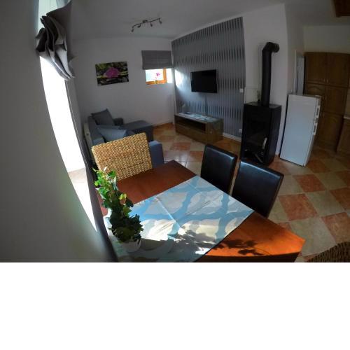 Menta Holiday Home